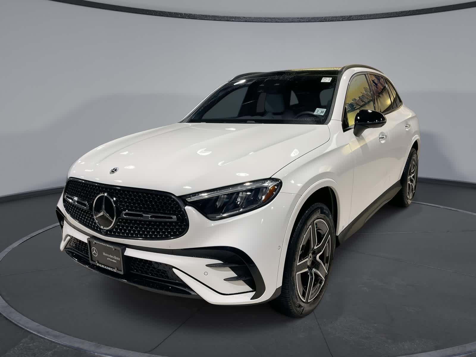 Thumbnail: 2025 Mercedes-Benz GLC - 1