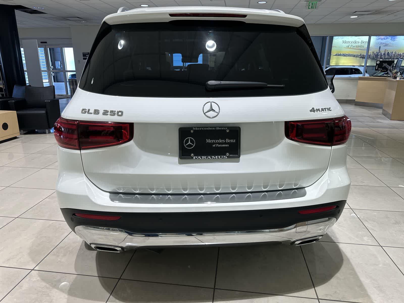 Thumbnail: 2026 Mercedes-Benz GLB - 17
