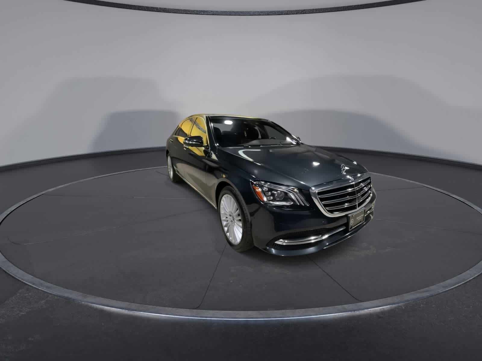 Thumbnail: 2019 Mercedes-Benz S-Class - 3