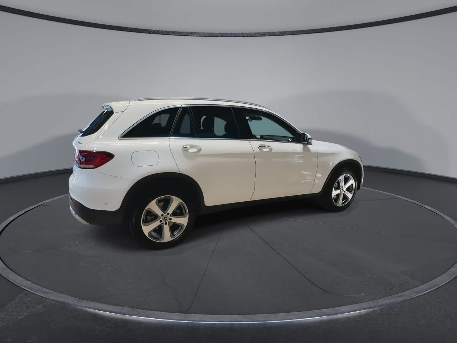 Thumbnail: 2022 Mercedes-Benz GLC - 12