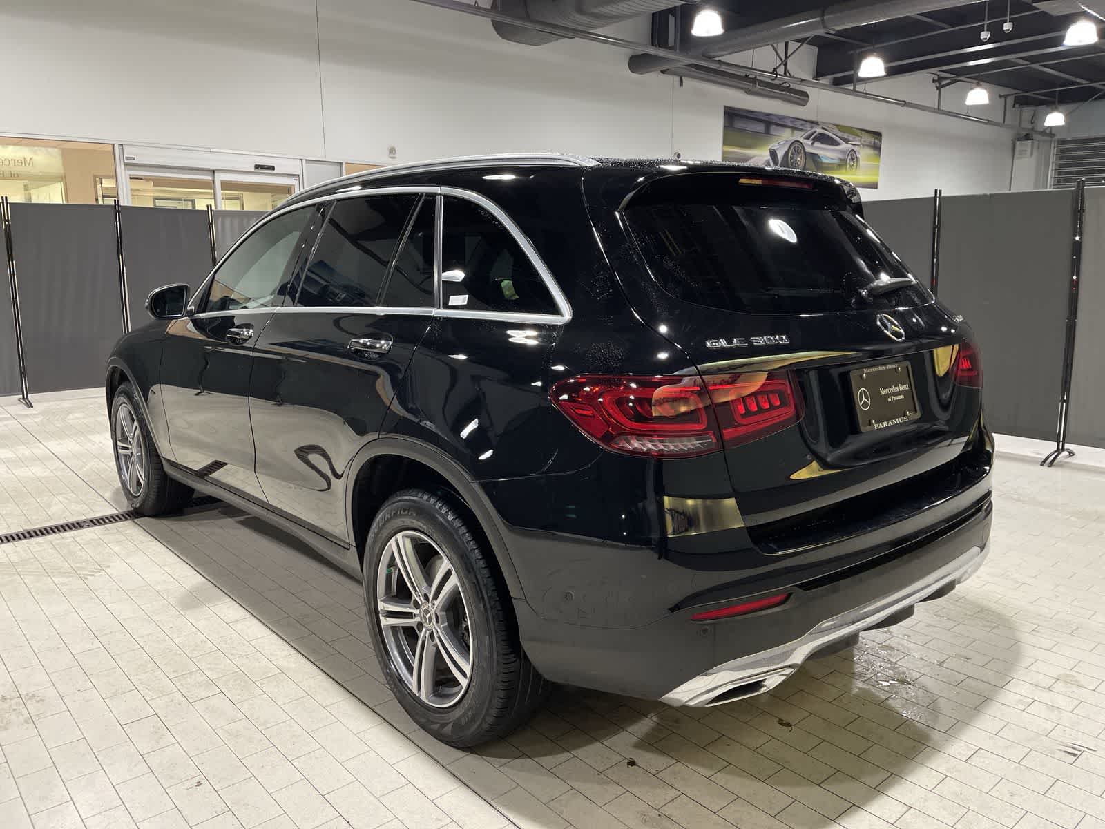 Thumbnail: 2021 Mercedes-Benz GLC - 16