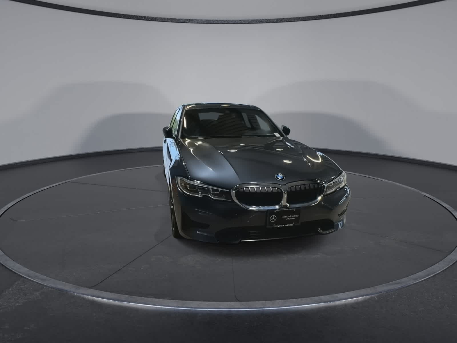 Thumbnail: 2019 BMW 3 Series - 3