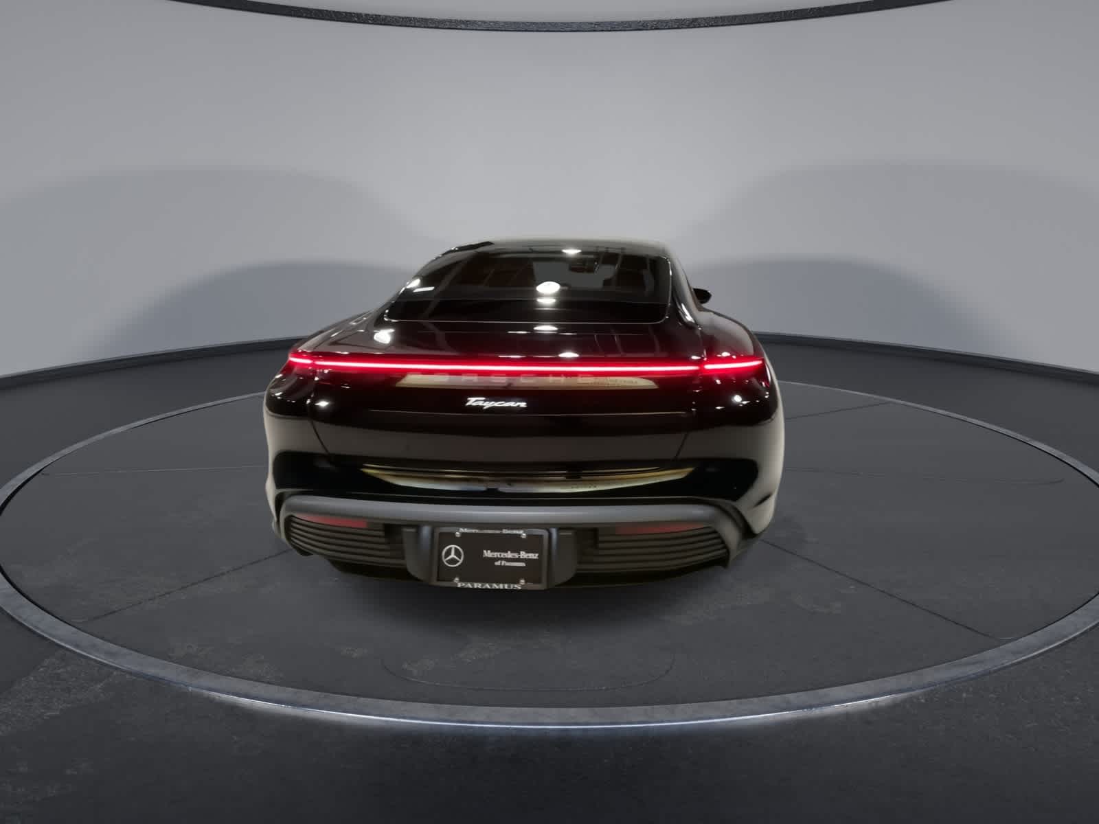 Thumbnail: 2023 Porsche Taycan - 10