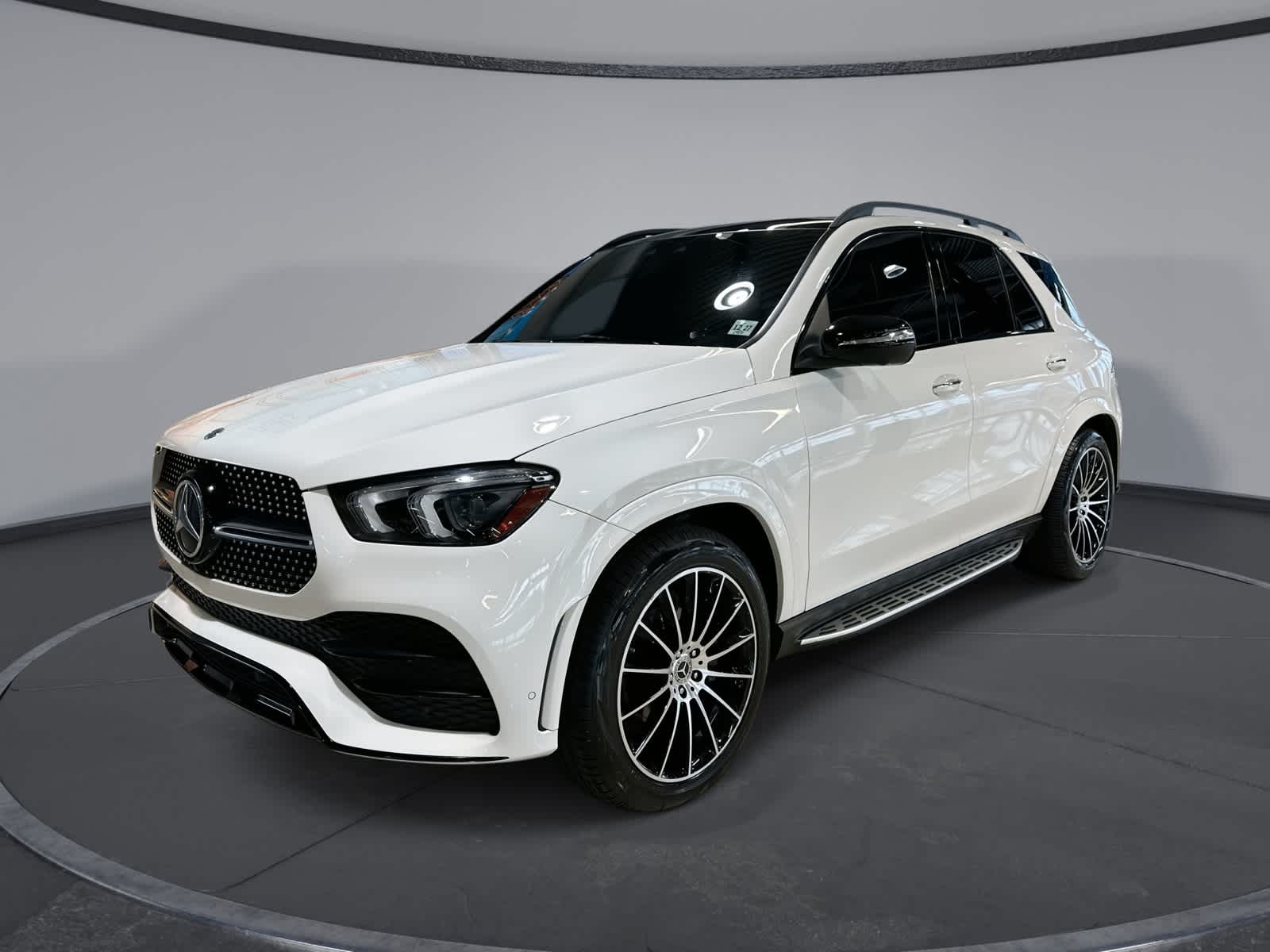 Thumbnail: 2023 Mercedes-Benz GLE - 1