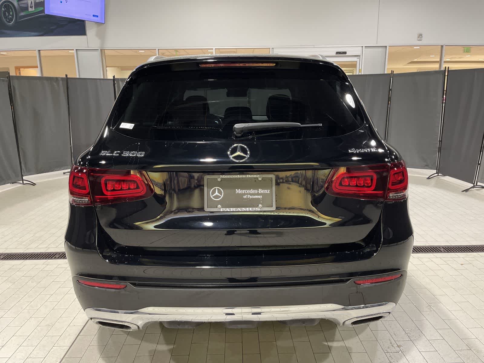 Thumbnail: 2022 Mercedes-Benz GLC - 17