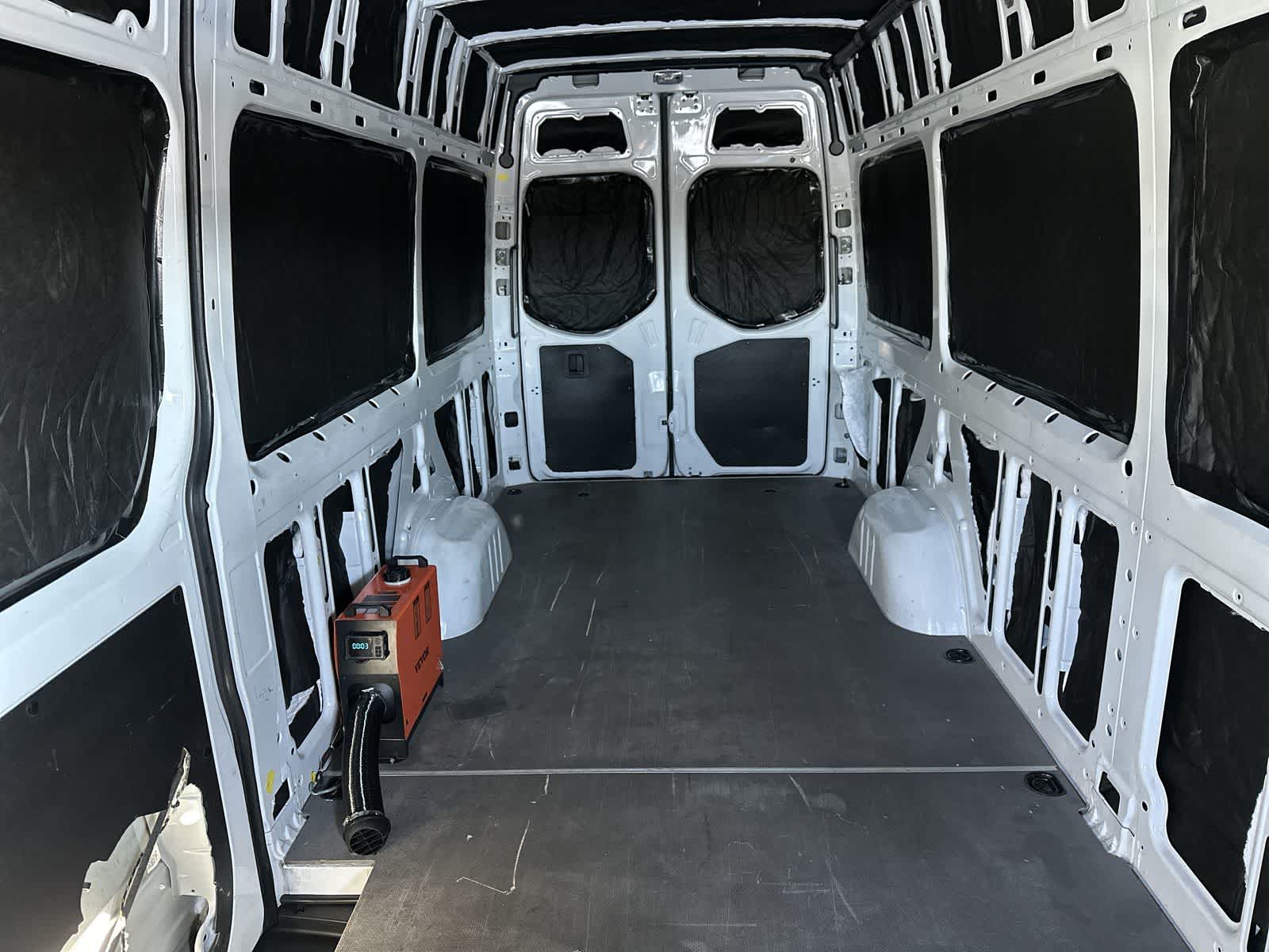 Thumbnail: 2023 Mercedes-Benz Sprinter - 13