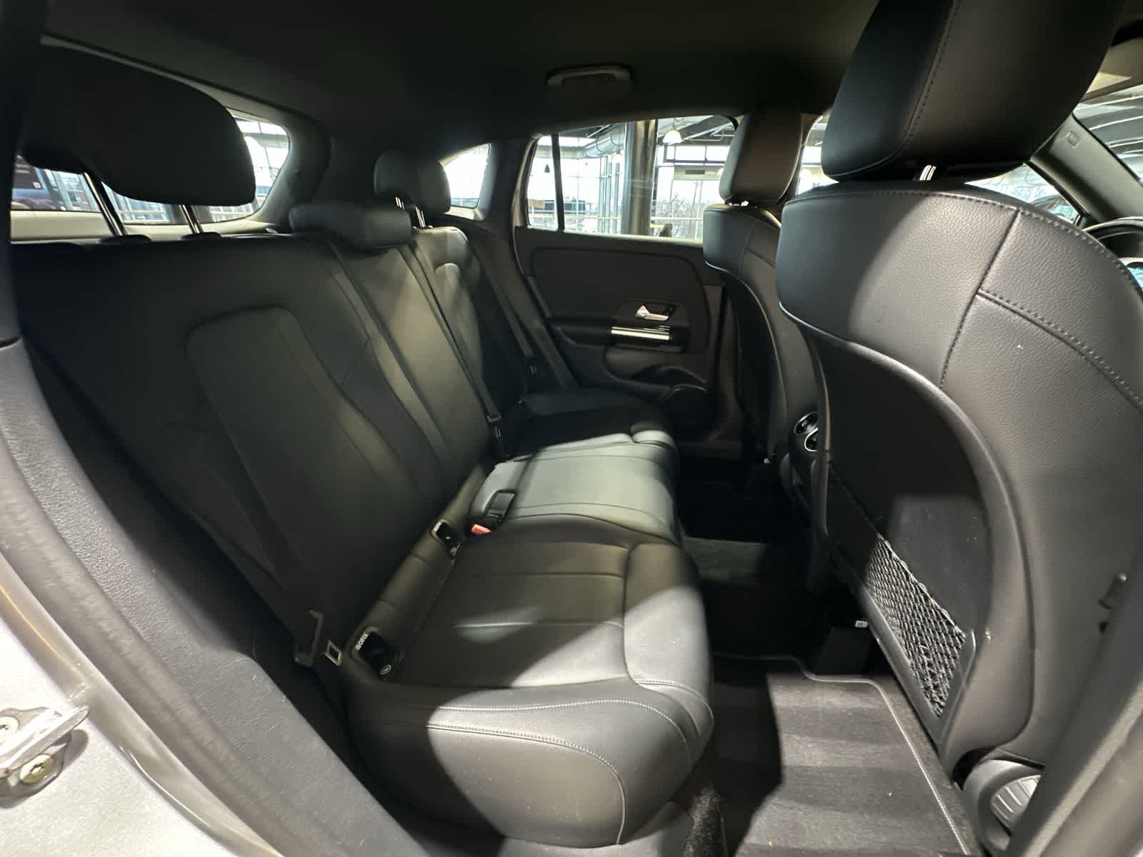 Thumbnail: 2022 Mercedes-Benz GLA - 25