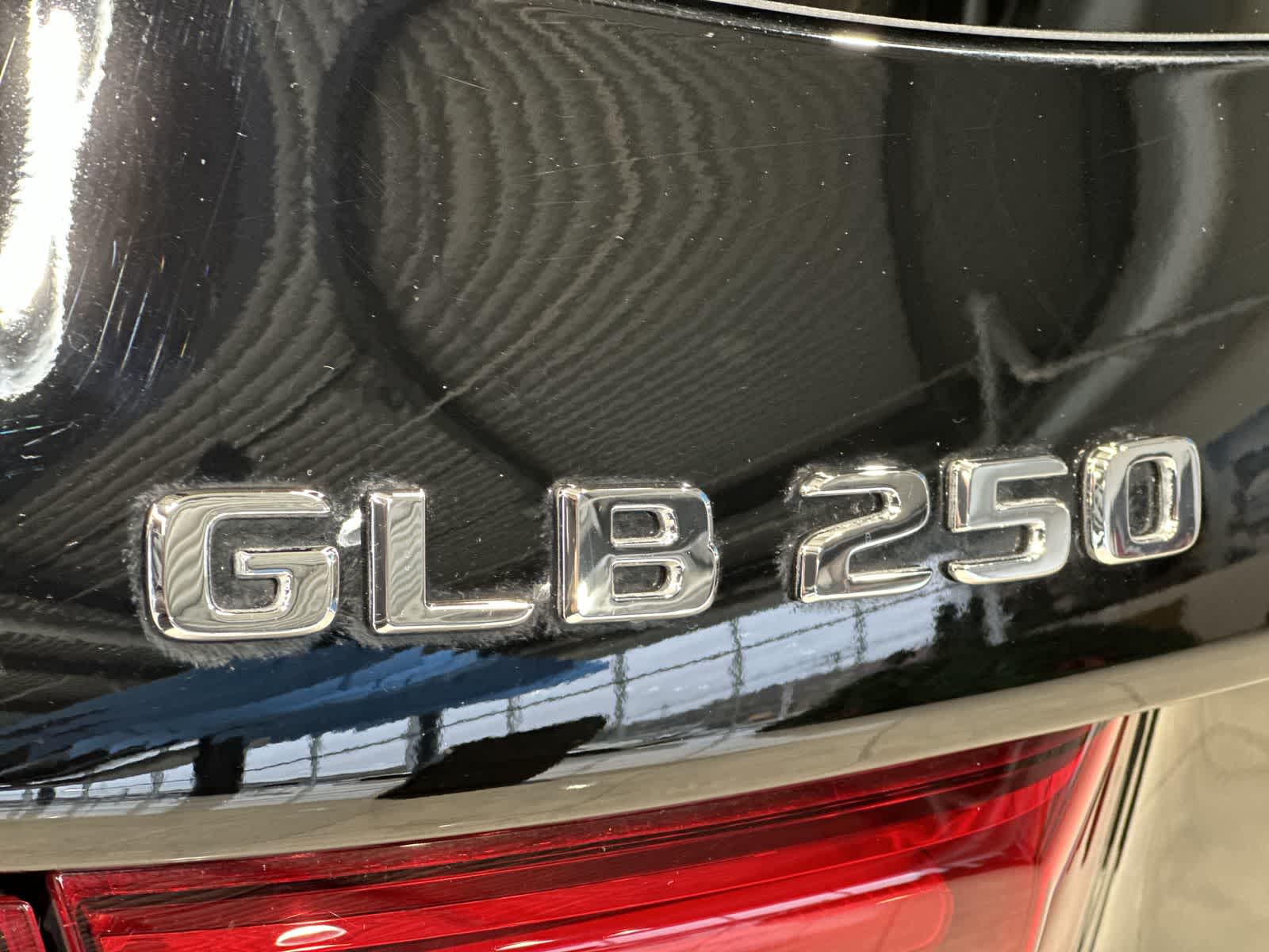 Thumbnail: 2025 Mercedes-Benz GLB - 19