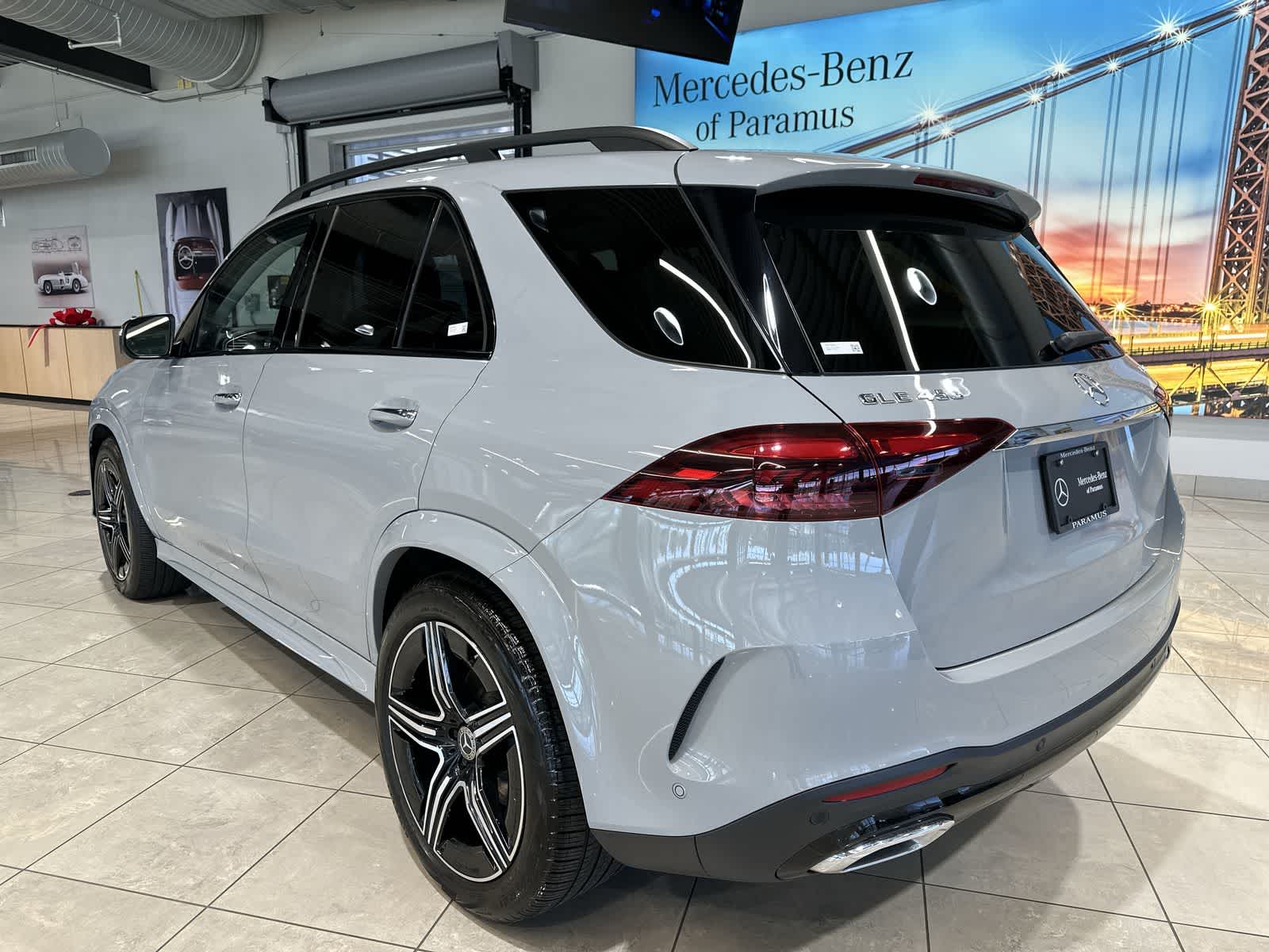 Thumbnail: 2024 Mercedes-Benz GLE - 16