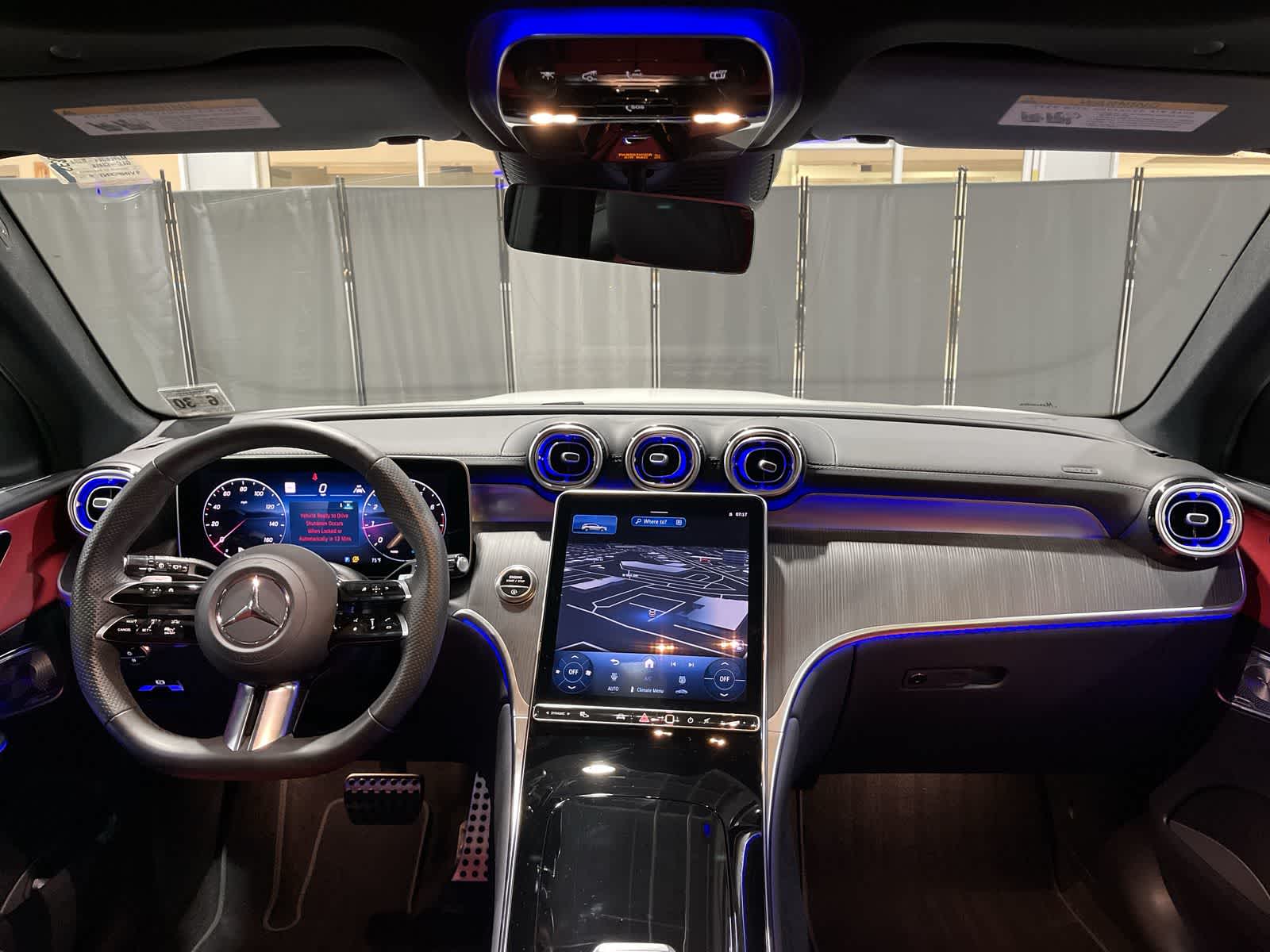 Thumbnail: 2025 Mercedes-Benz GLC - 22