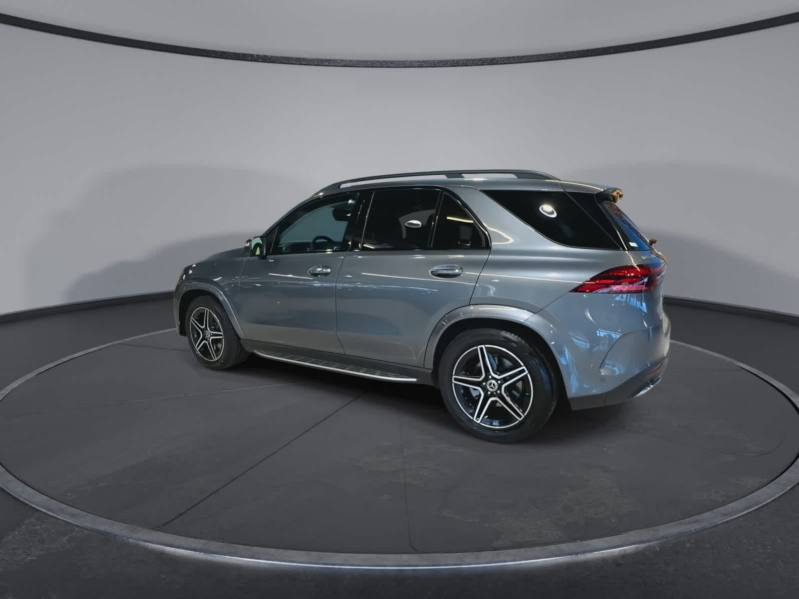 Thumbnail: 2024 Mercedes-Benz GLE - 8