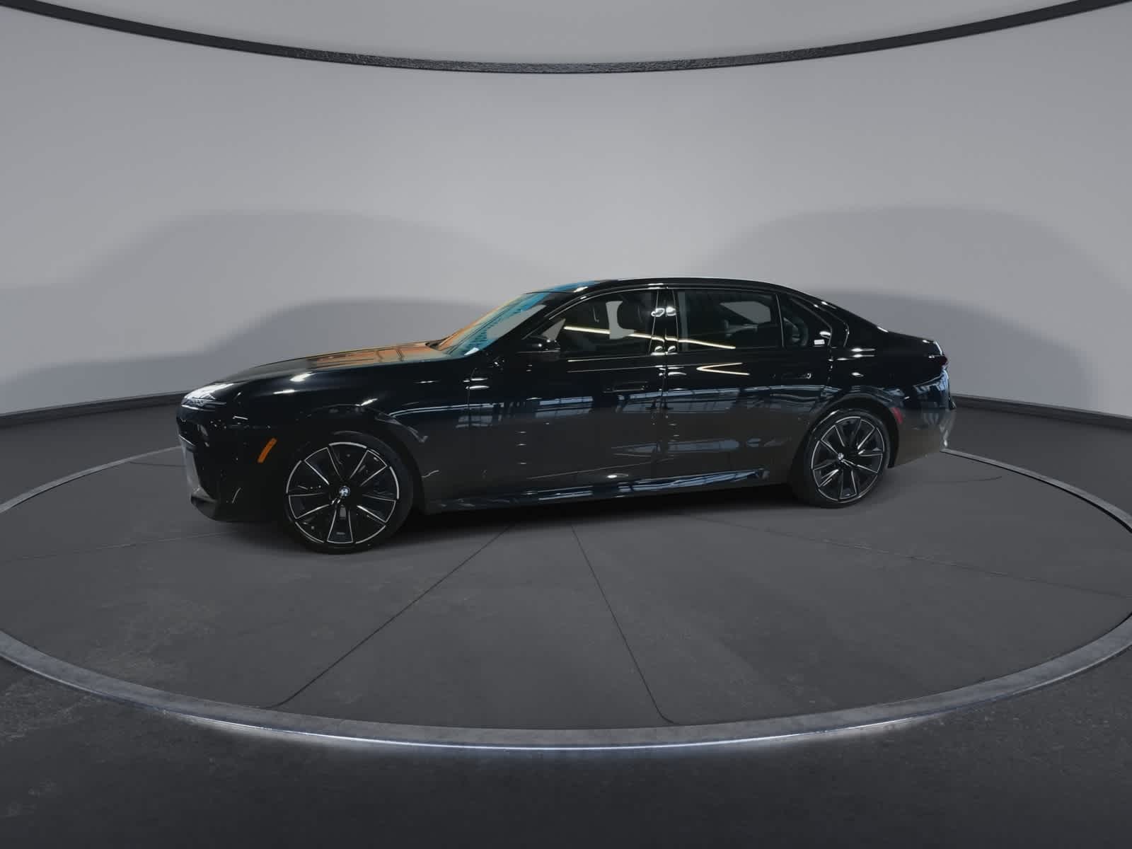 Thumbnail: 2023 BMW 7 Series - 6