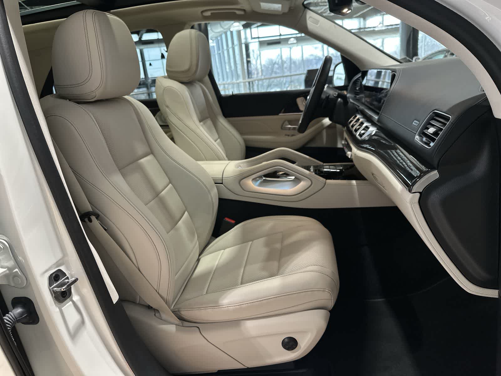 Thumbnail: 2022 Mercedes-Benz GLE - 26