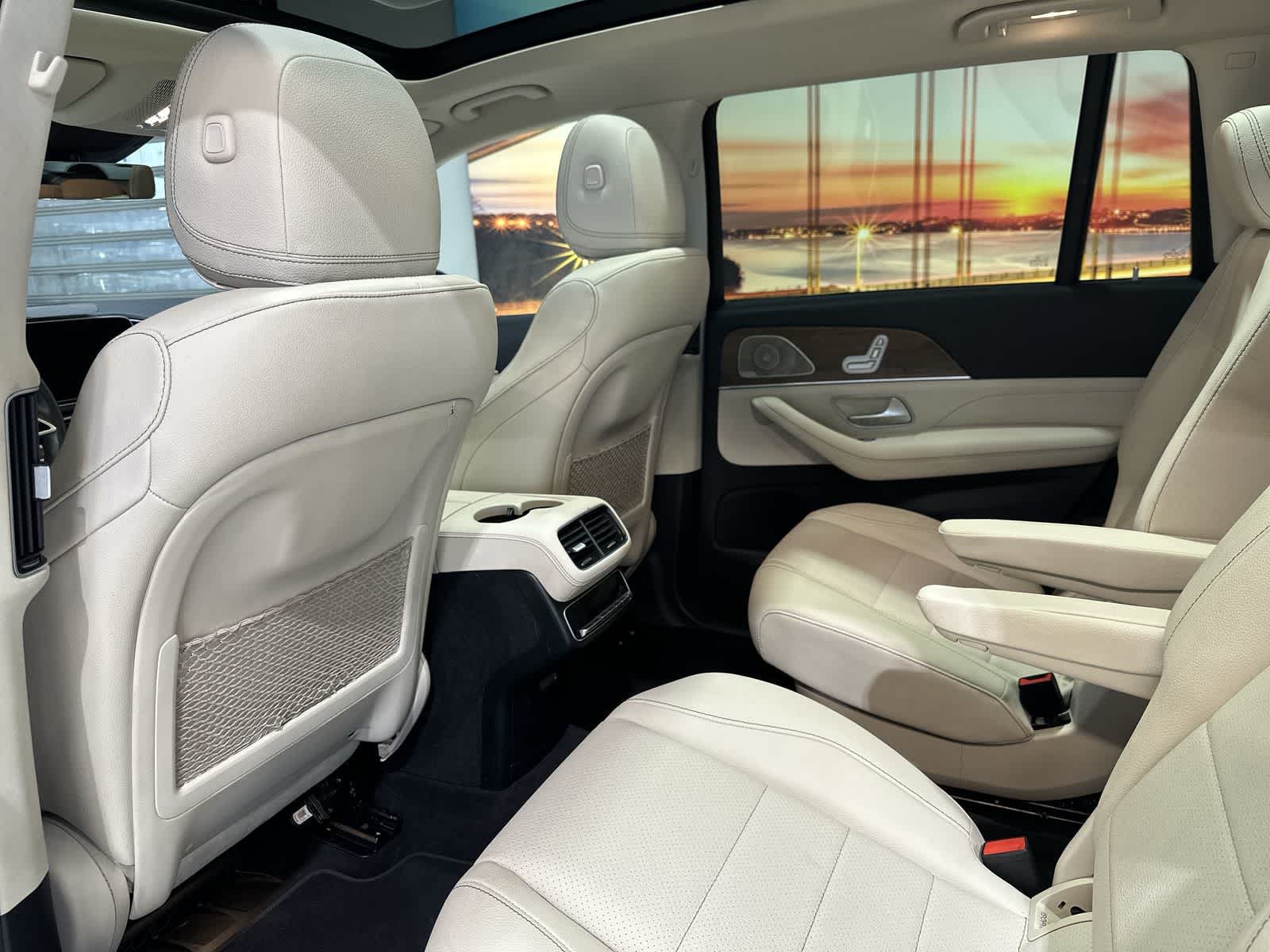 Thumbnail: 2024 Mercedes-Benz GLS - 24