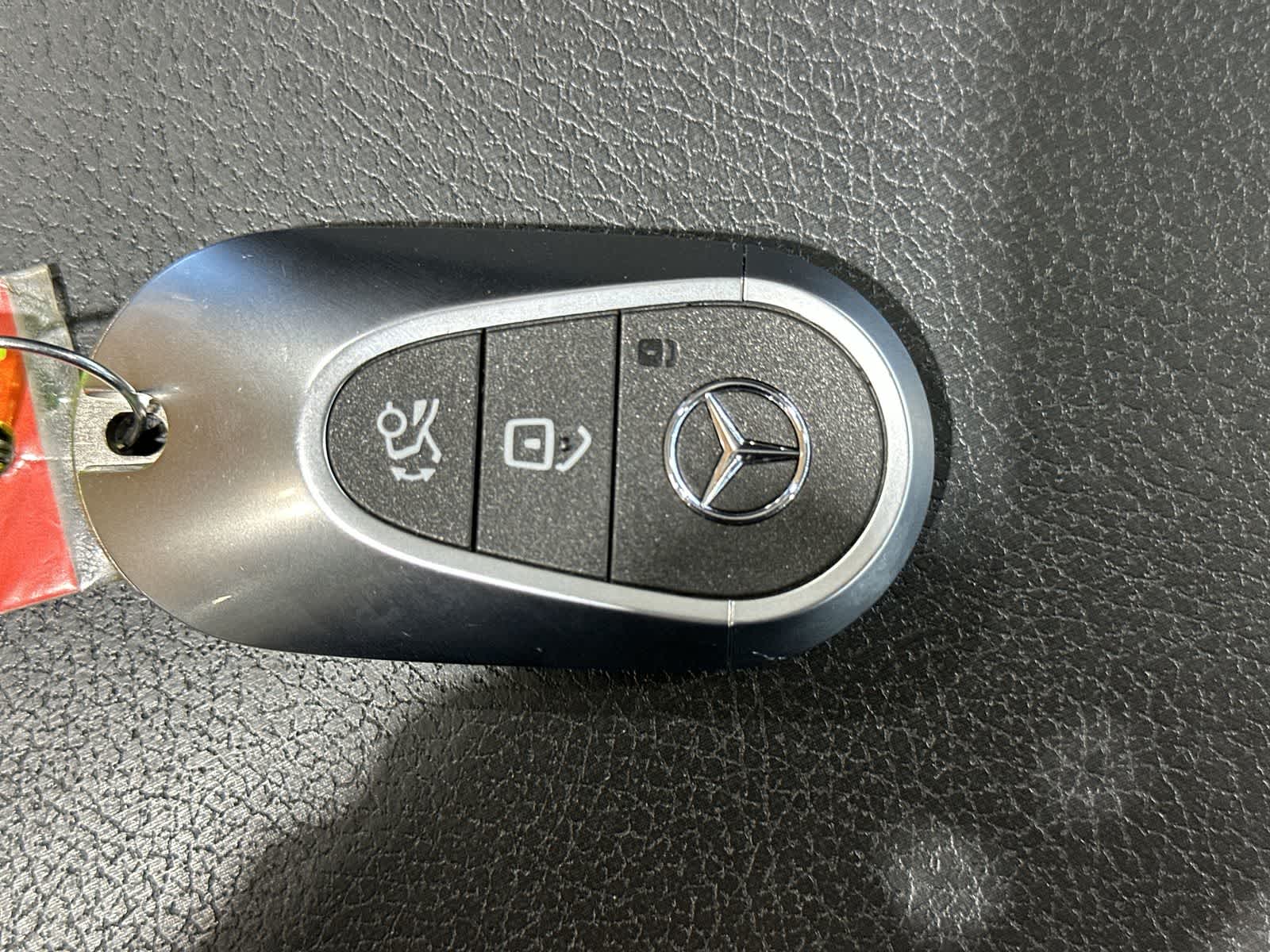 Thumbnail: 2026 Mercedes-Benz GLC - 32