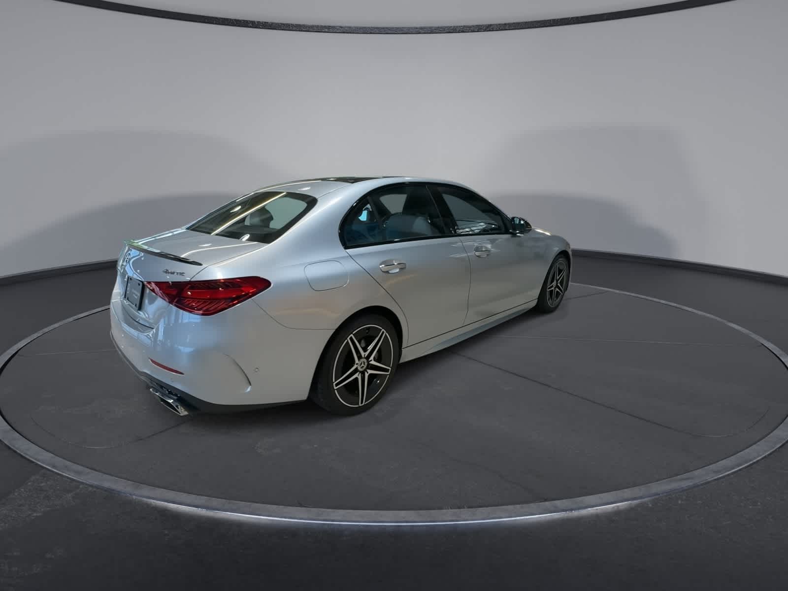 Thumbnail: 2023 Mercedes-Benz C-Class - 11