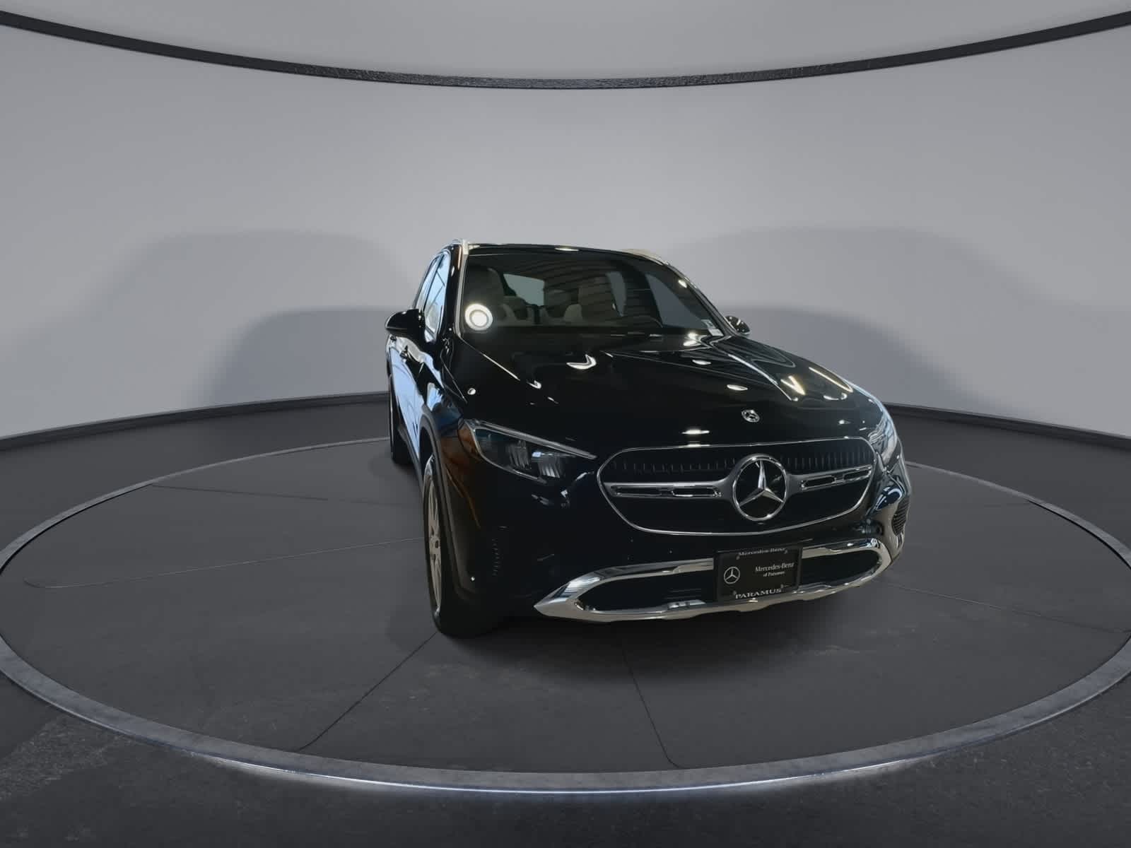 Thumbnail: 2023 Mercedes-Benz GLC - 3