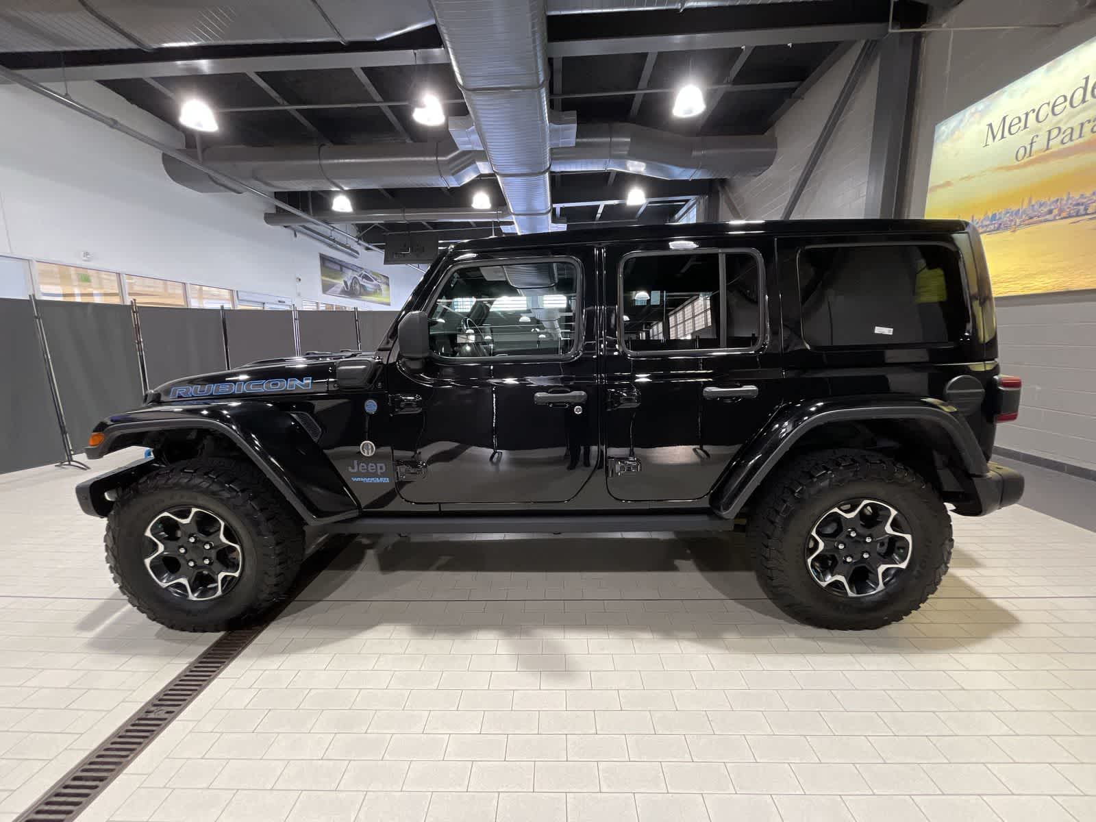 Thumbnail: 2022 Jeep Wrangler - 15