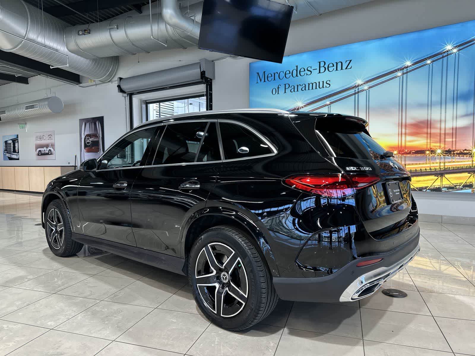 Thumbnail: 2026 Mercedes-Benz GLC - 16