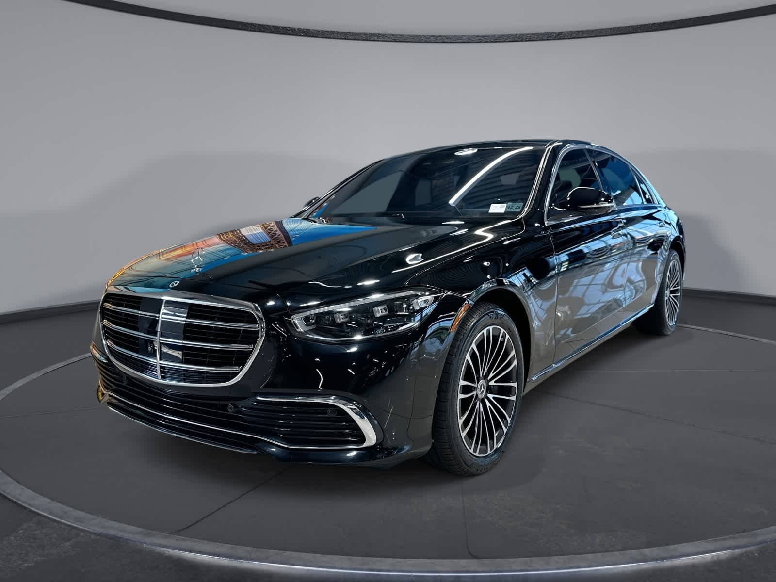 Thumbnail: 2024 Mercedes-Benz S-Class - 1