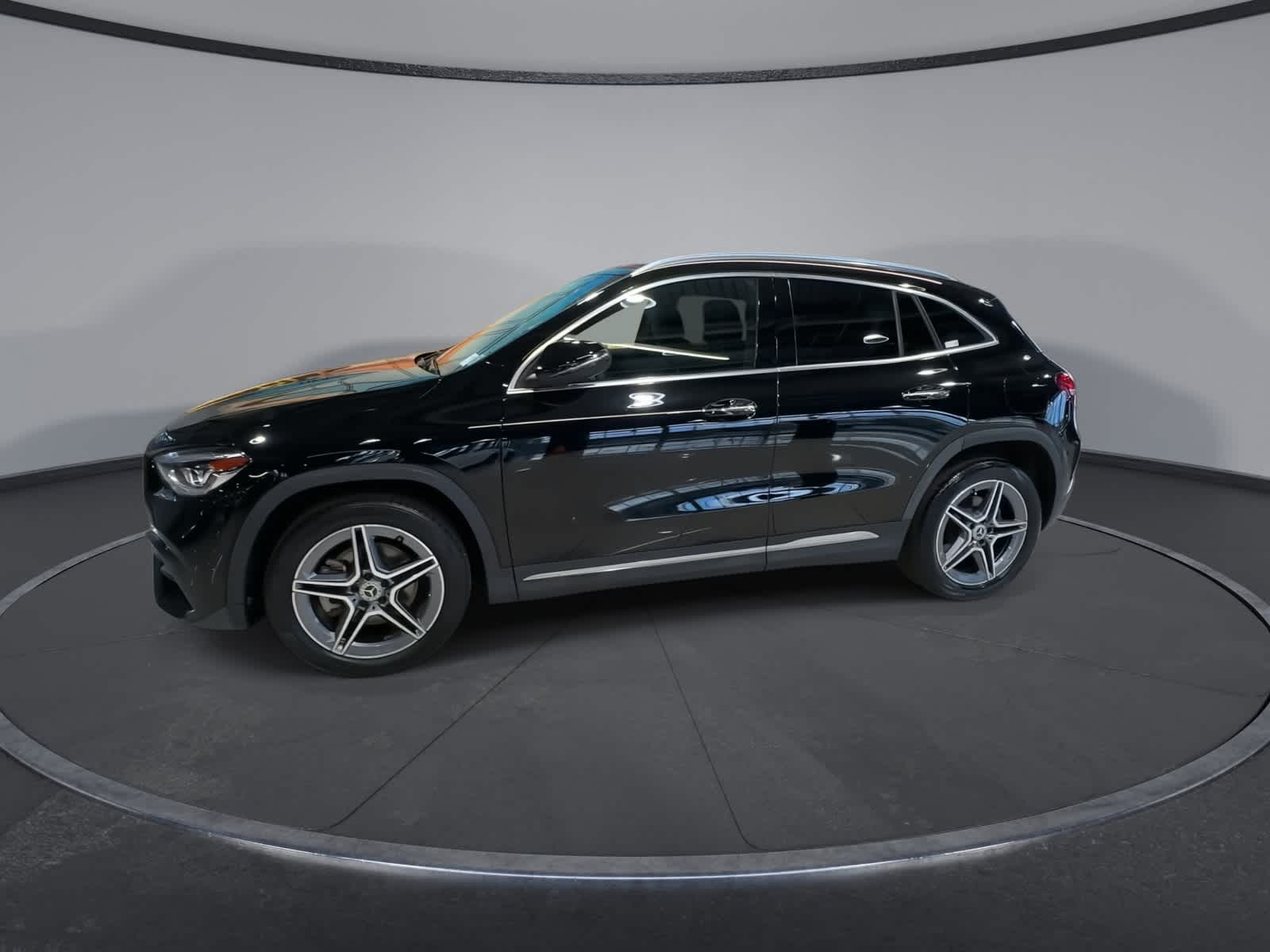 Thumbnail: 2023 Mercedes-Benz GLA - 6