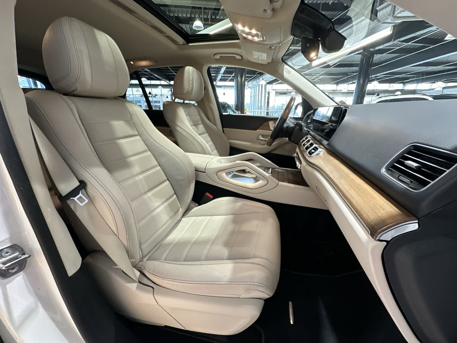 Thumbnail: 2021 Mercedes-Benz GLE - 26