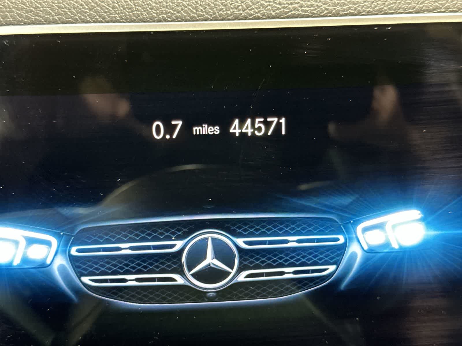 Thumbnail: 2023 Mercedes-Benz GLE - 30