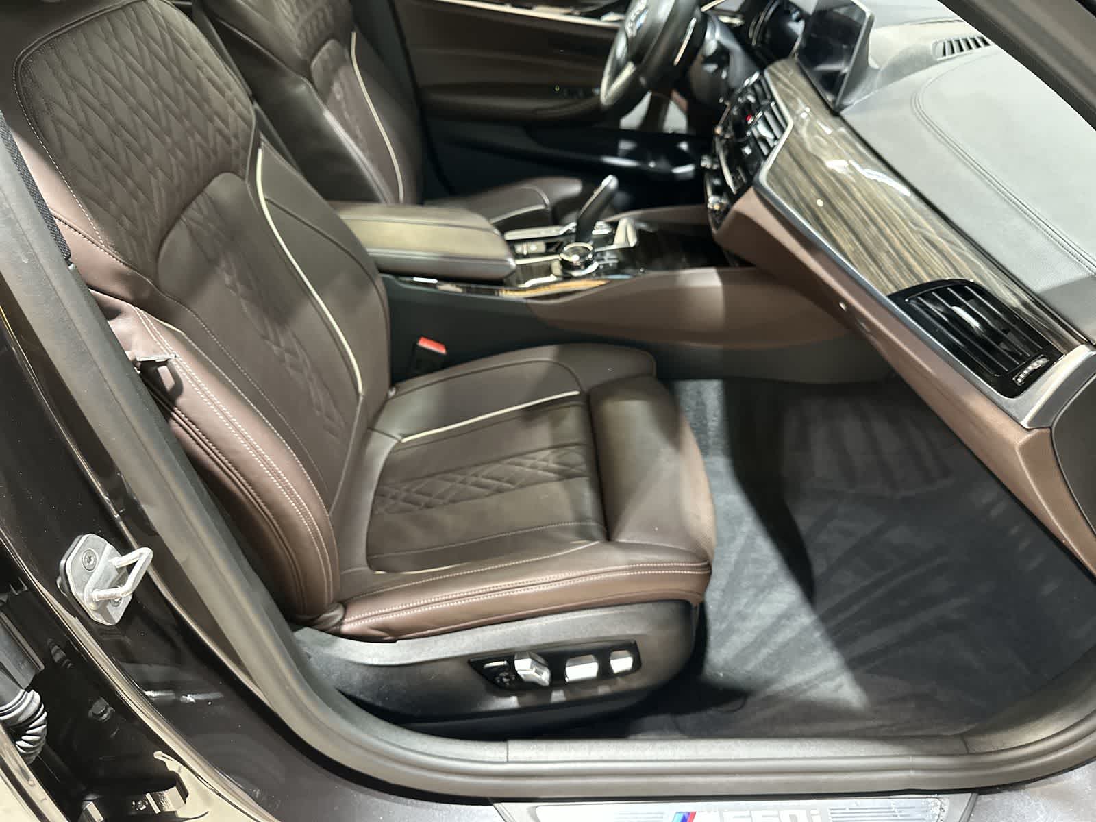 Thumbnail: 2018 BMW 5 Series - 25