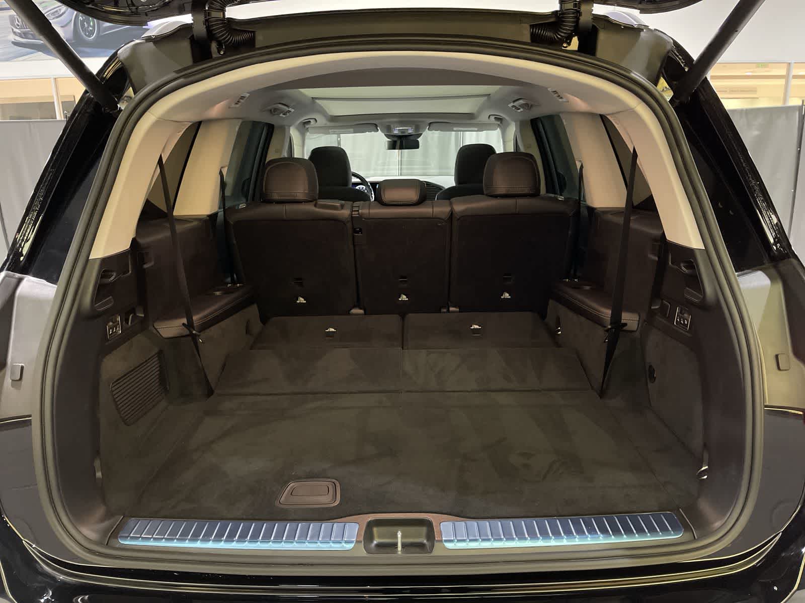 Thumbnail: 2025 Mercedes-Benz GLS - 31