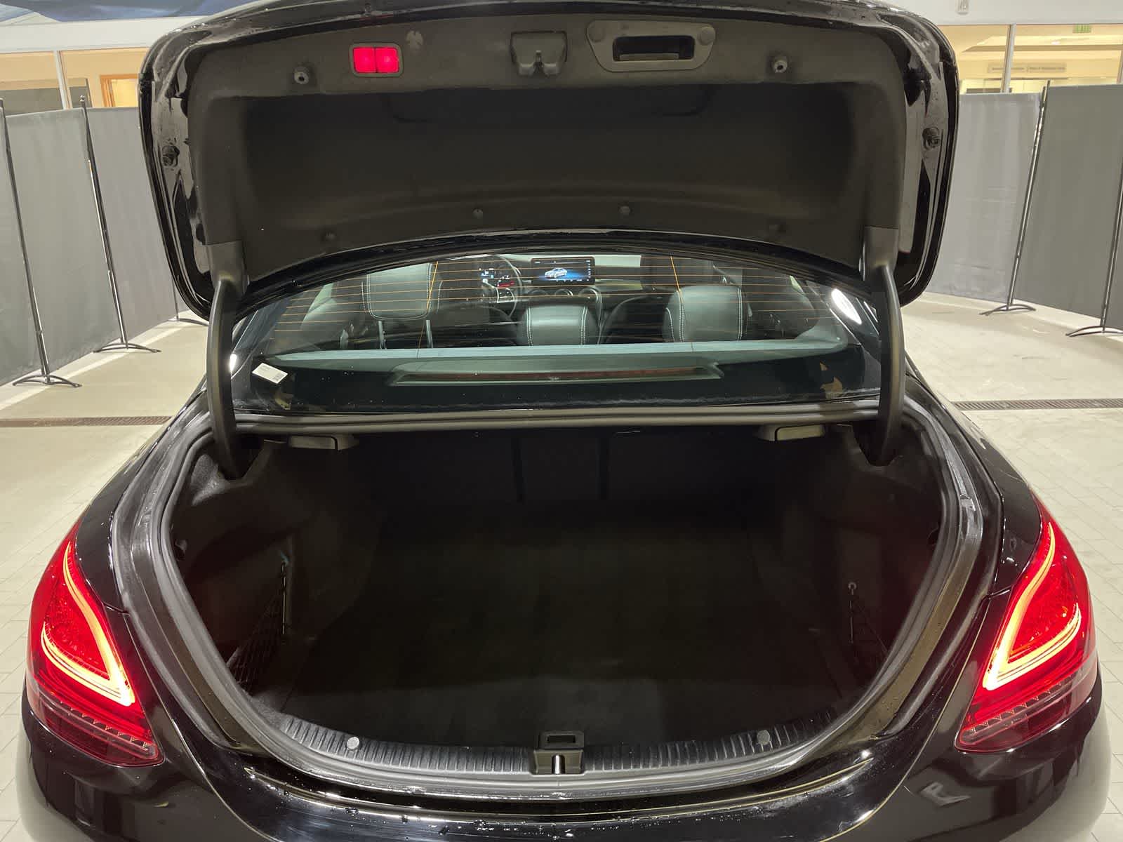 Thumbnail: 2020 Mercedes-Benz C-Class - 31