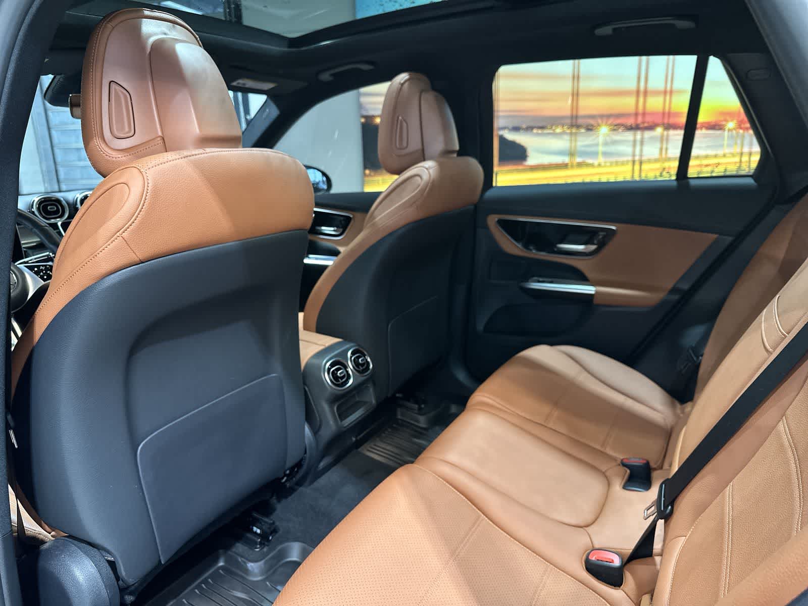 Thumbnail: 2023 Mercedes-Benz GLC - 24