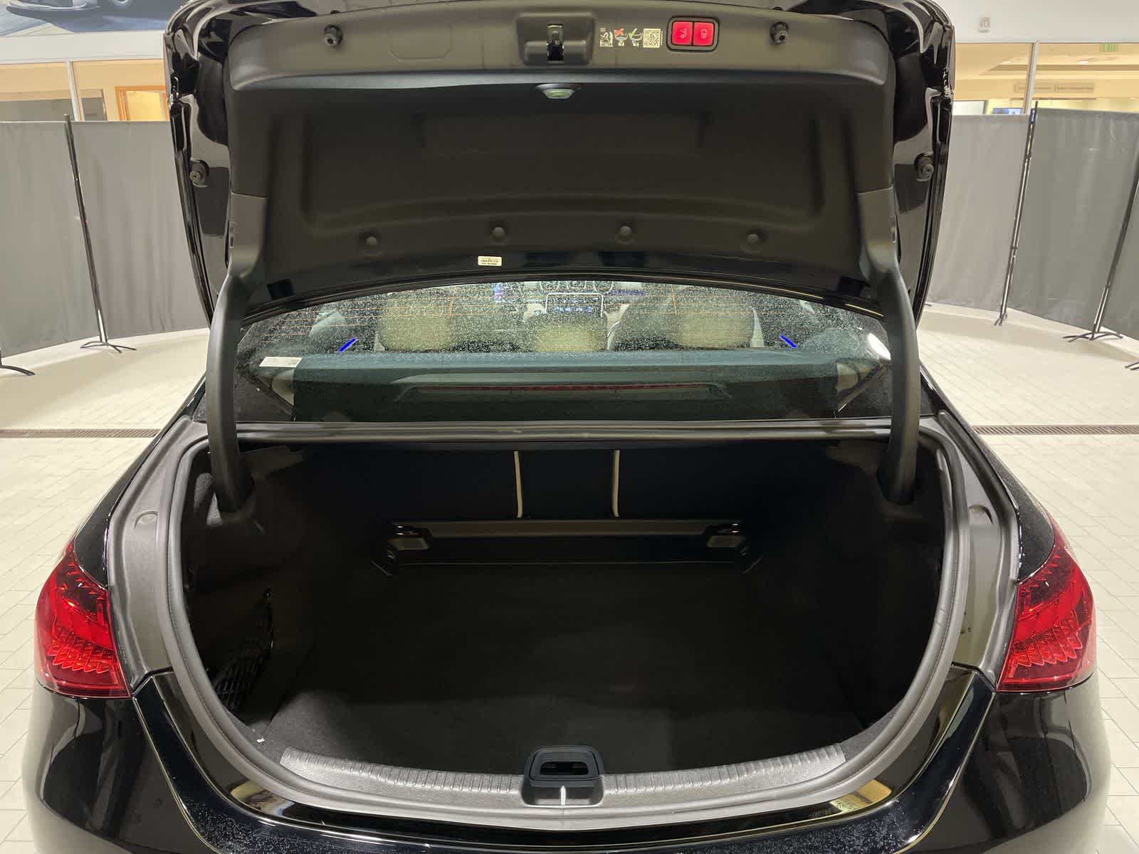 Thumbnail: 2024 Mercedes-Benz C-Class - 31