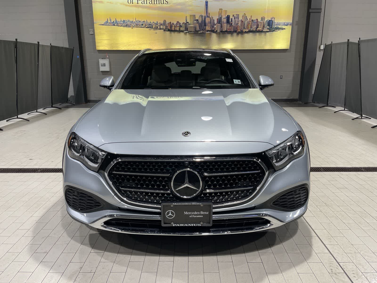 Thumbnail: 2025 Mercedes-Benz E-Class - 18