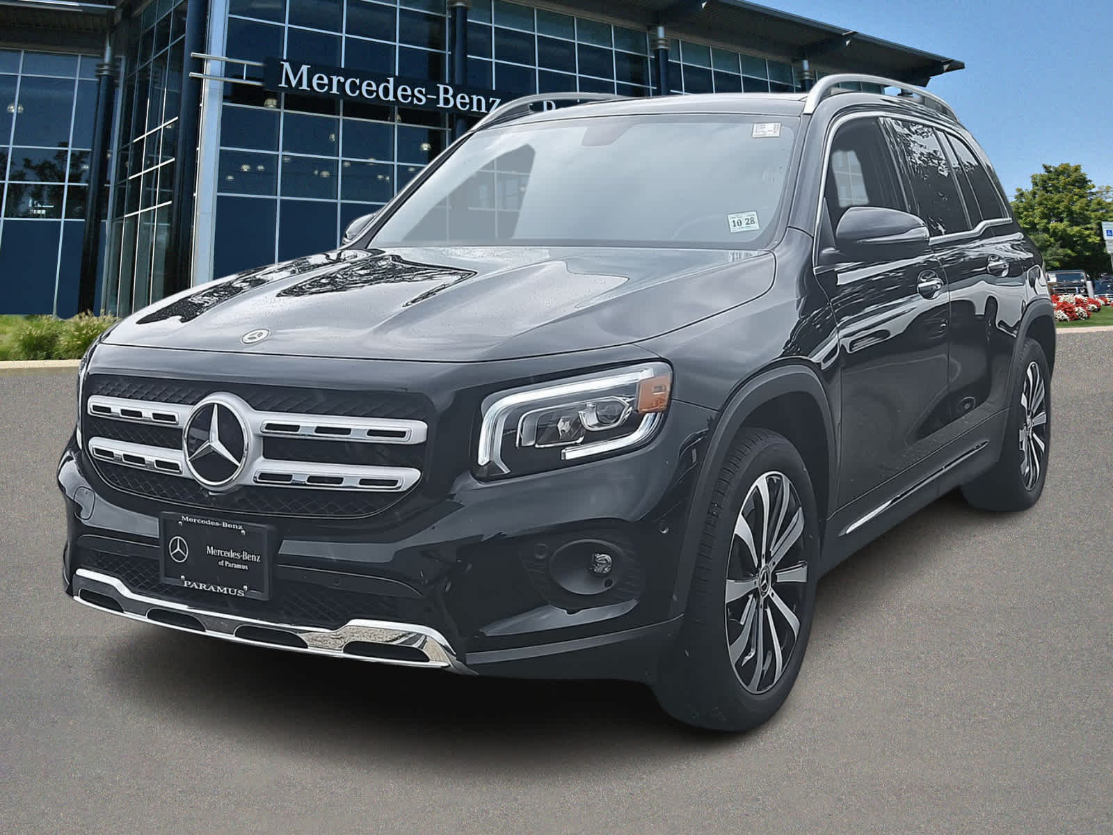 2023 Mercedes-Benz GLB 250 -
                Paramus, NJ