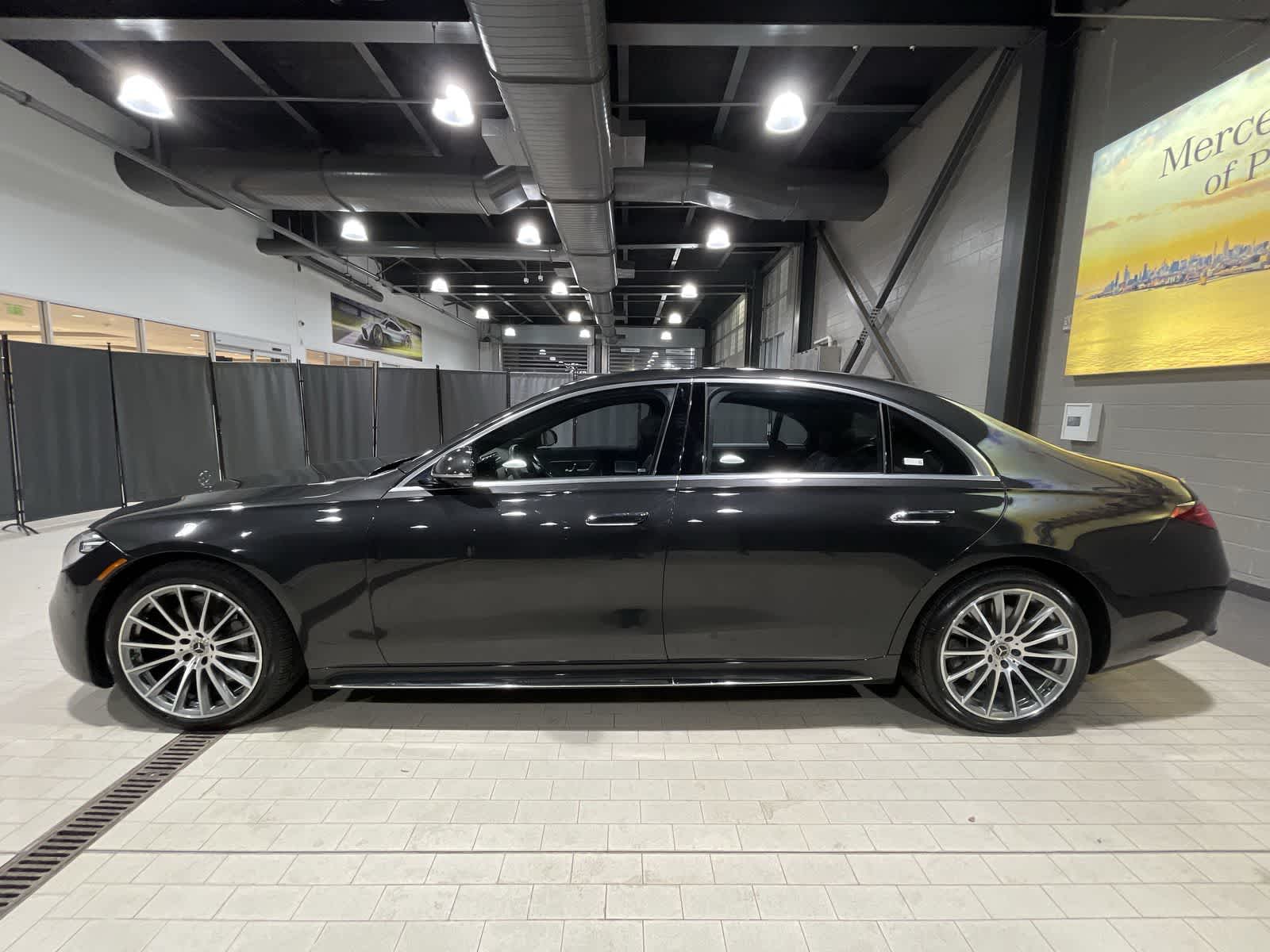 Thumbnail: 2022 Mercedes-Benz S-Class - 15