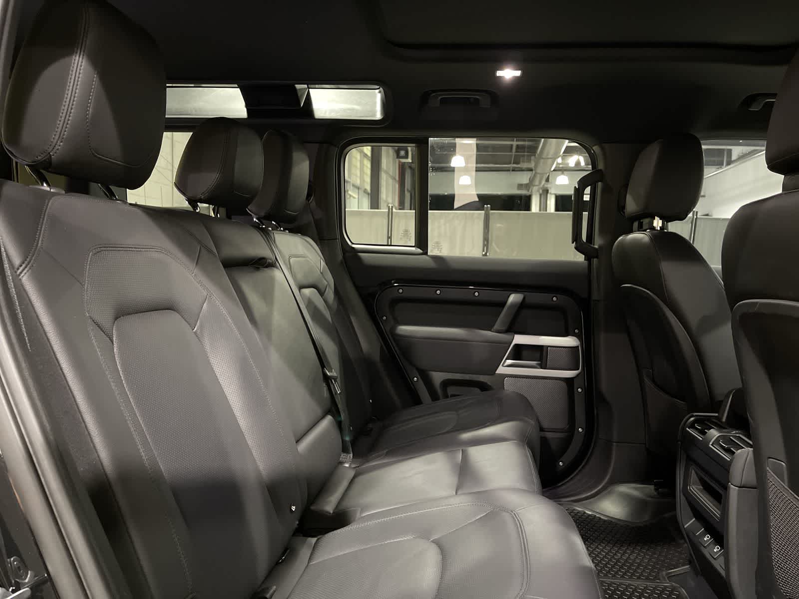 Thumbnail: 2023 Land Rover Defender - 25
