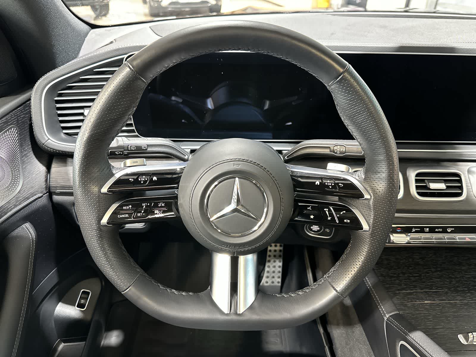 Thumbnail: 2025 Mercedes-Benz GLS - 27