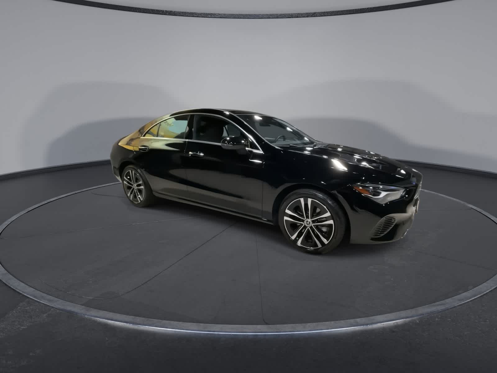 2025 Mercedes Benz CLA 250 4MATIC photo 2