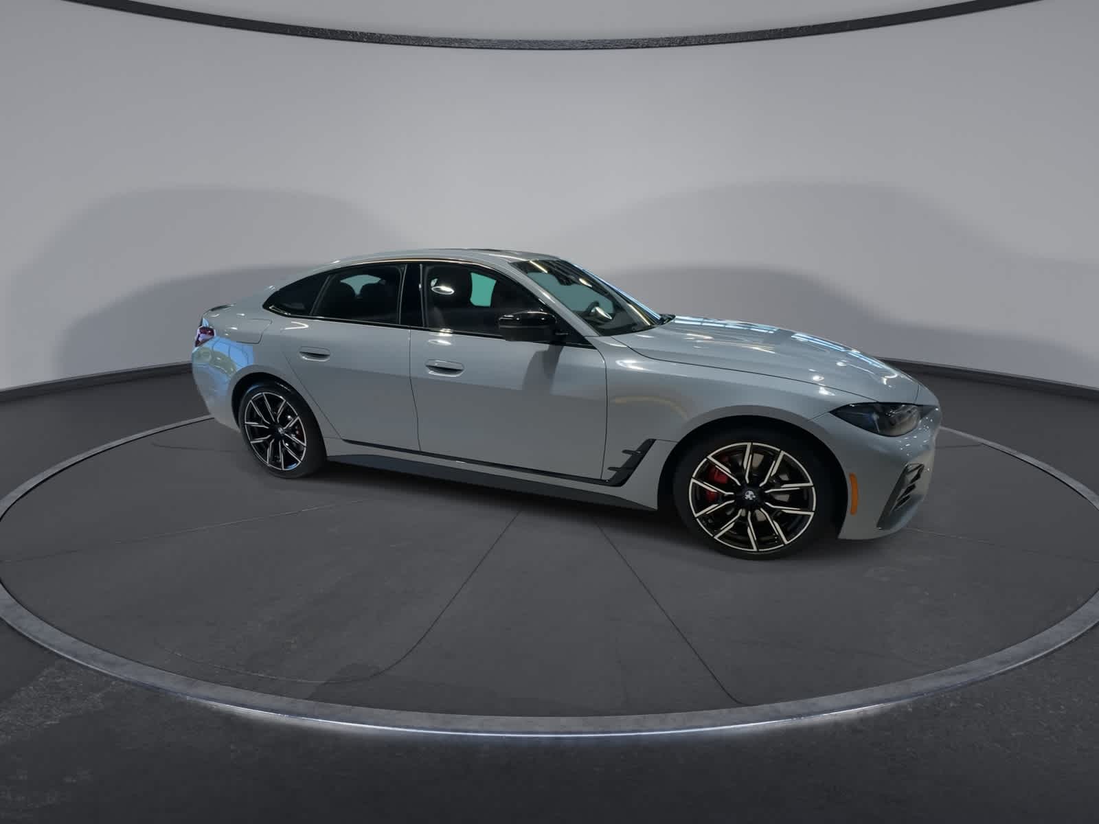 Thumbnail: 2025 BMW i4 - 13
