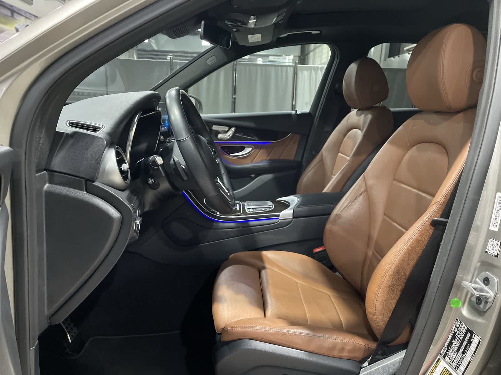 Thumbnail: 2022 Mercedes-Benz GLC - 23