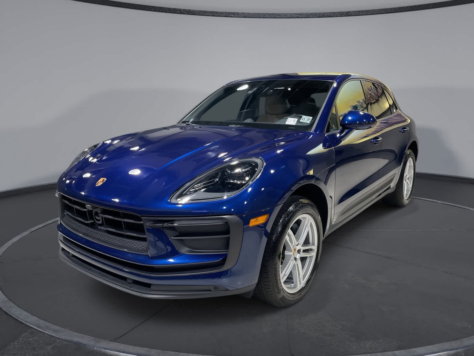 2024 Porsche Macan Base's photo