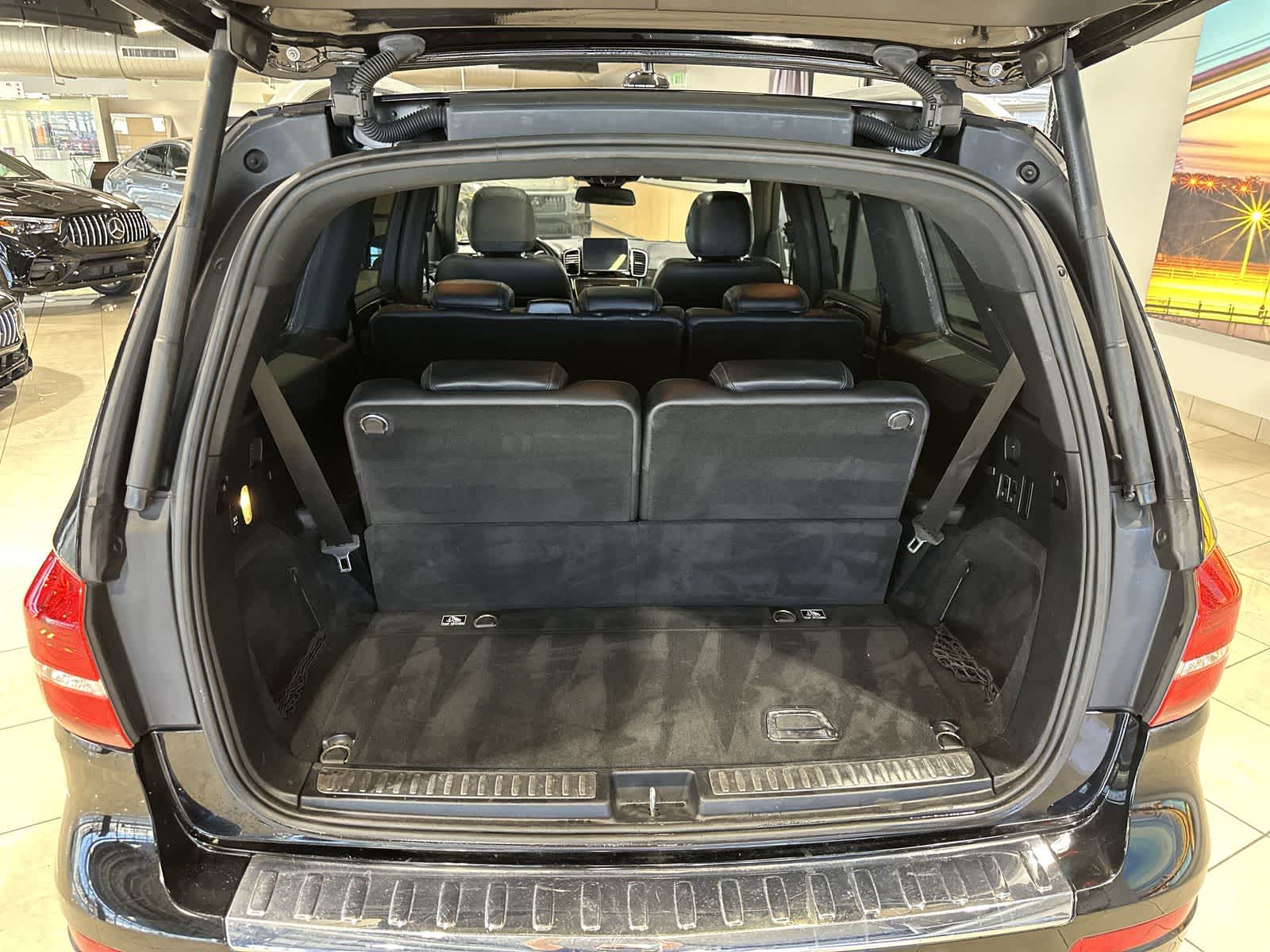 Thumbnail: 2019 Mercedes-Benz GLS - 31