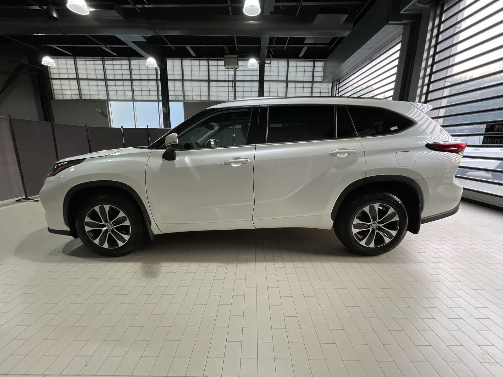 2020 Toyota Highlander XLE 15