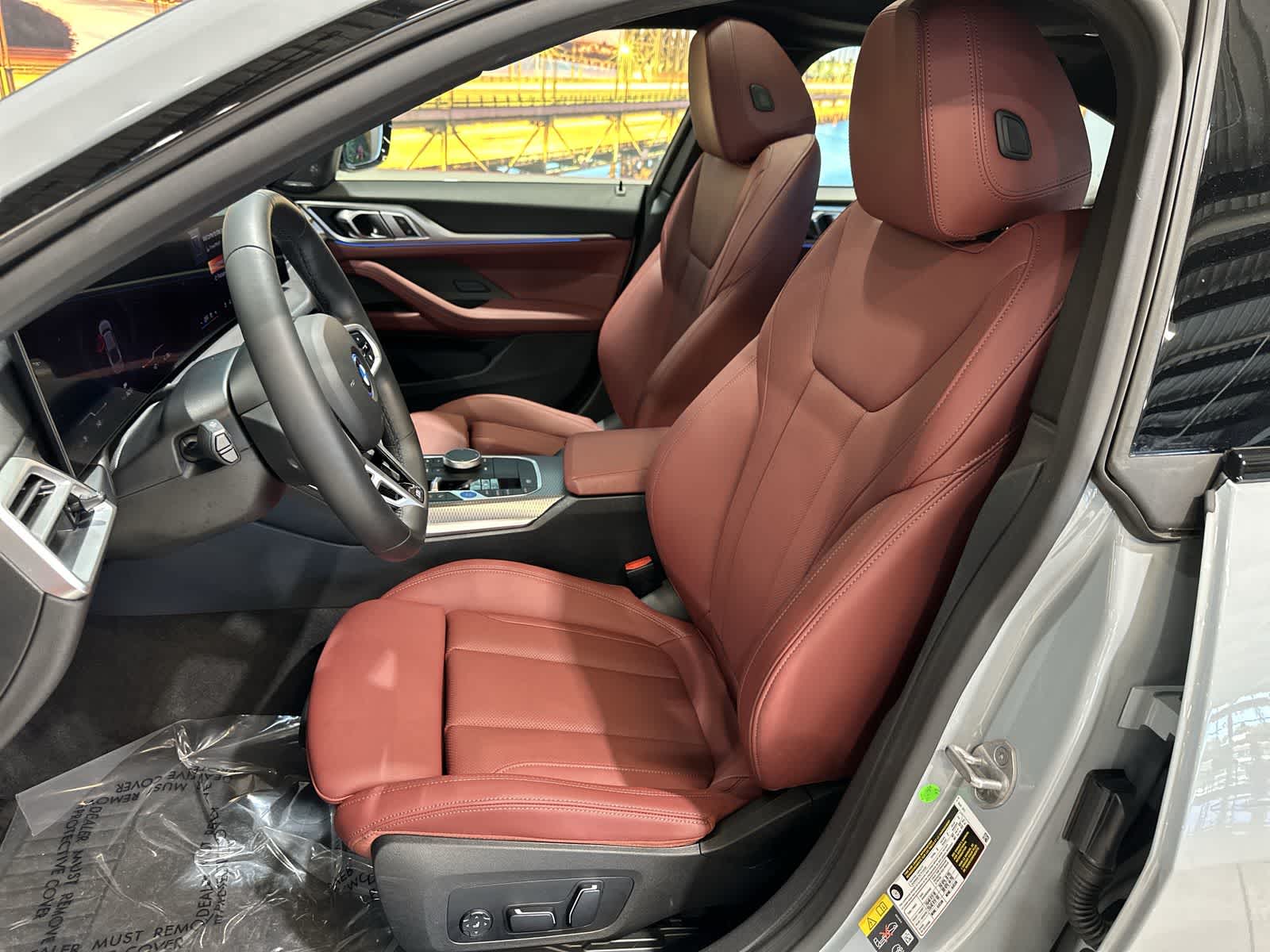 Thumbnail: 2025 BMW i4 - 23