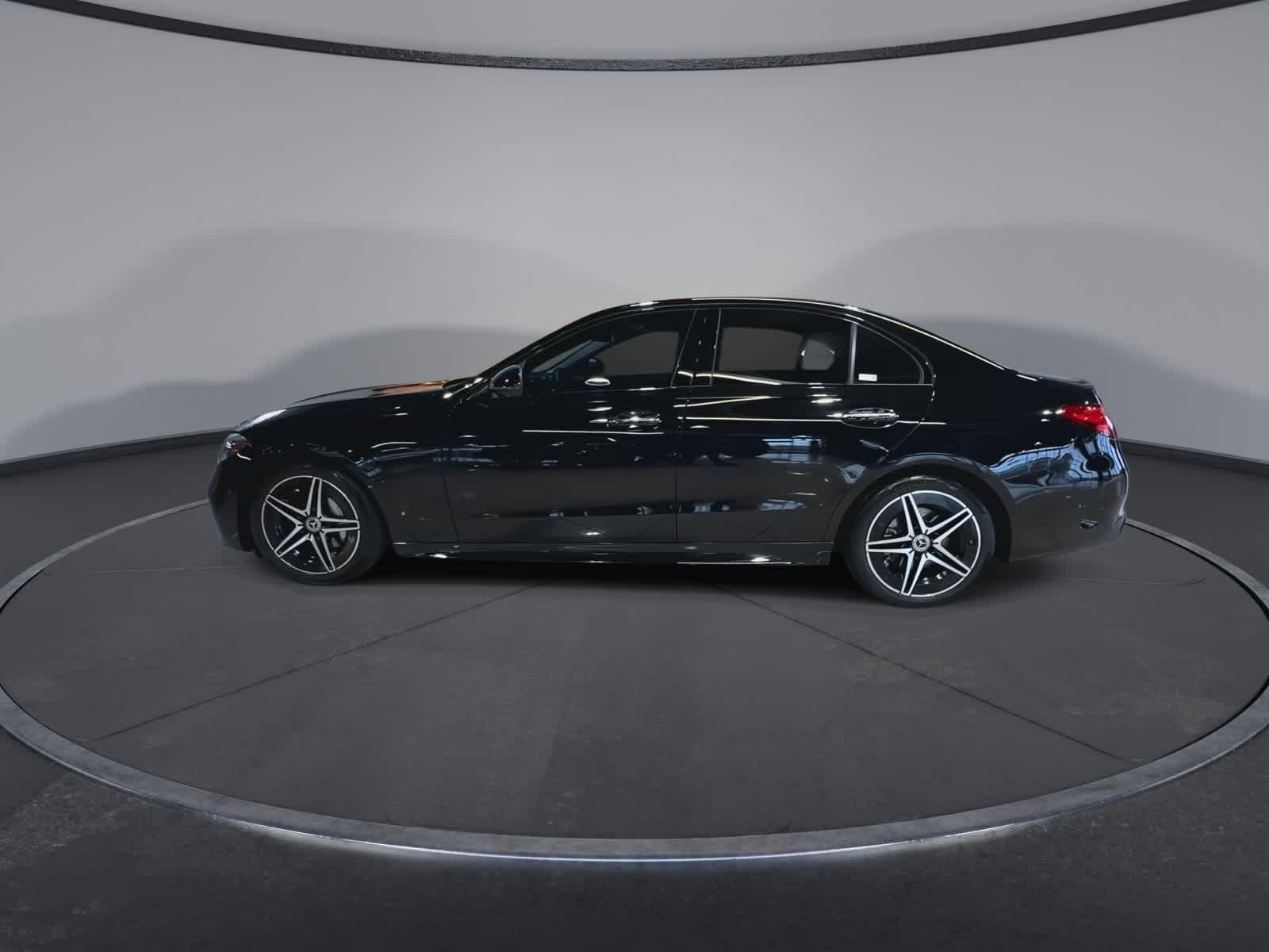 Thumbnail: 2024 Mercedes-Benz C-Class - 7