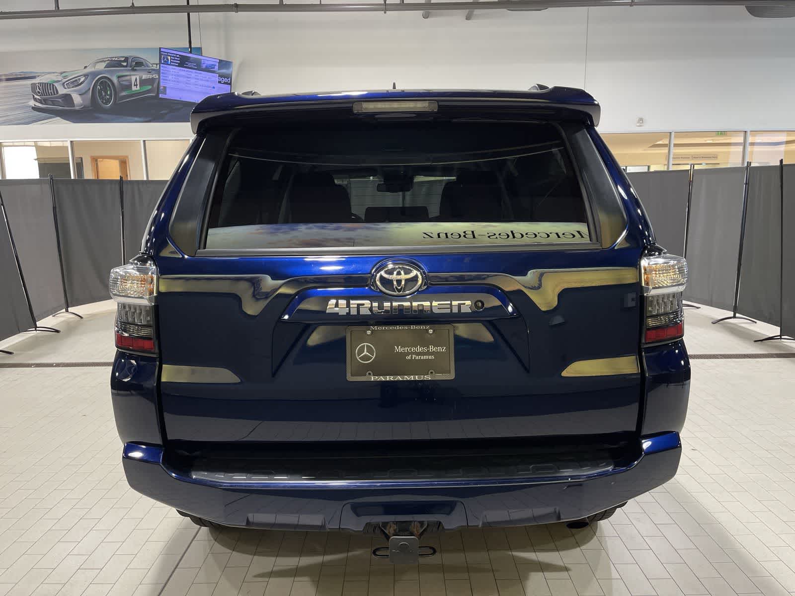 Thumbnail: 2020 Toyota 4Runner - 17