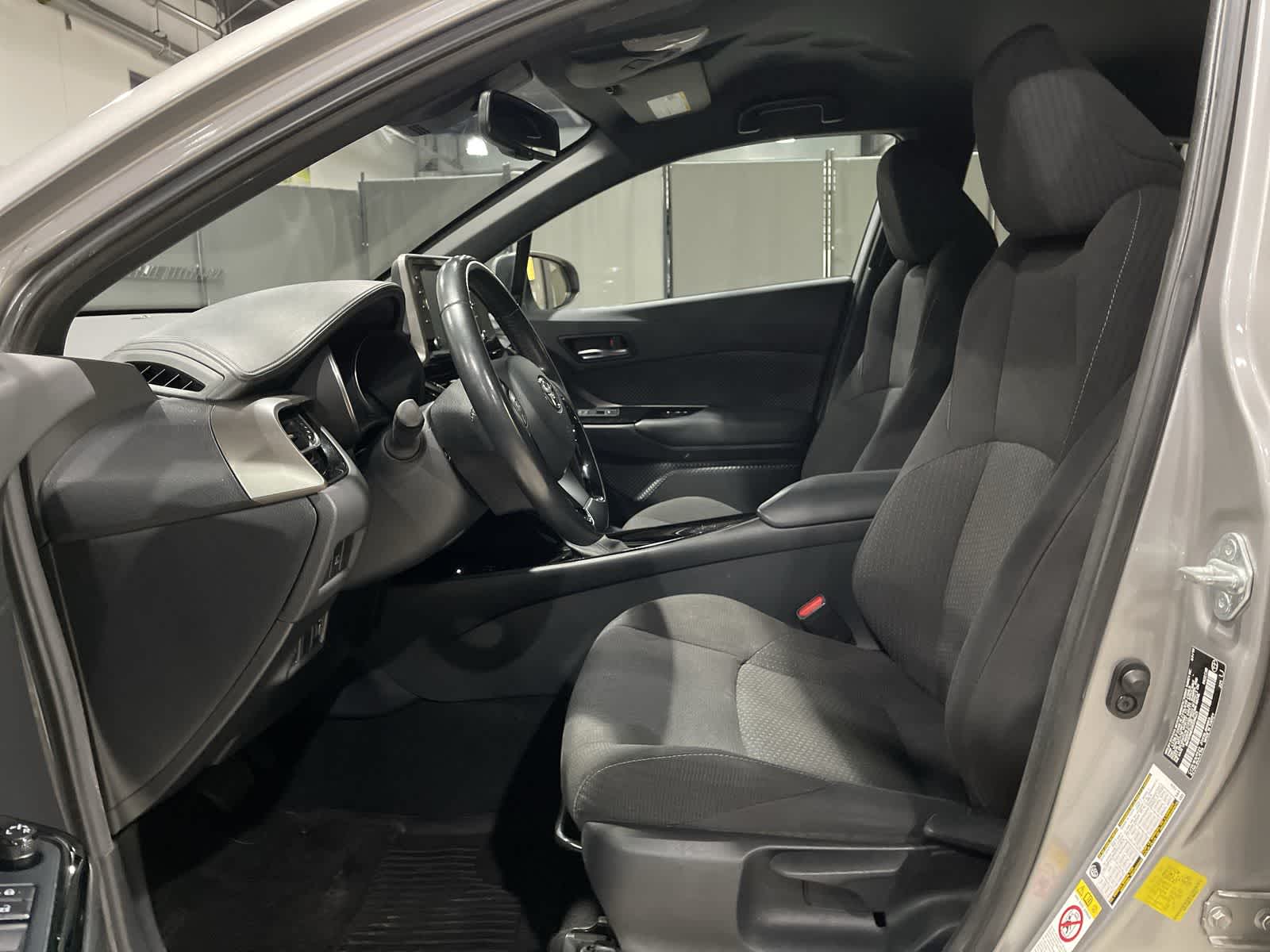 Thumbnail: 2019 Toyota C-HR - 14