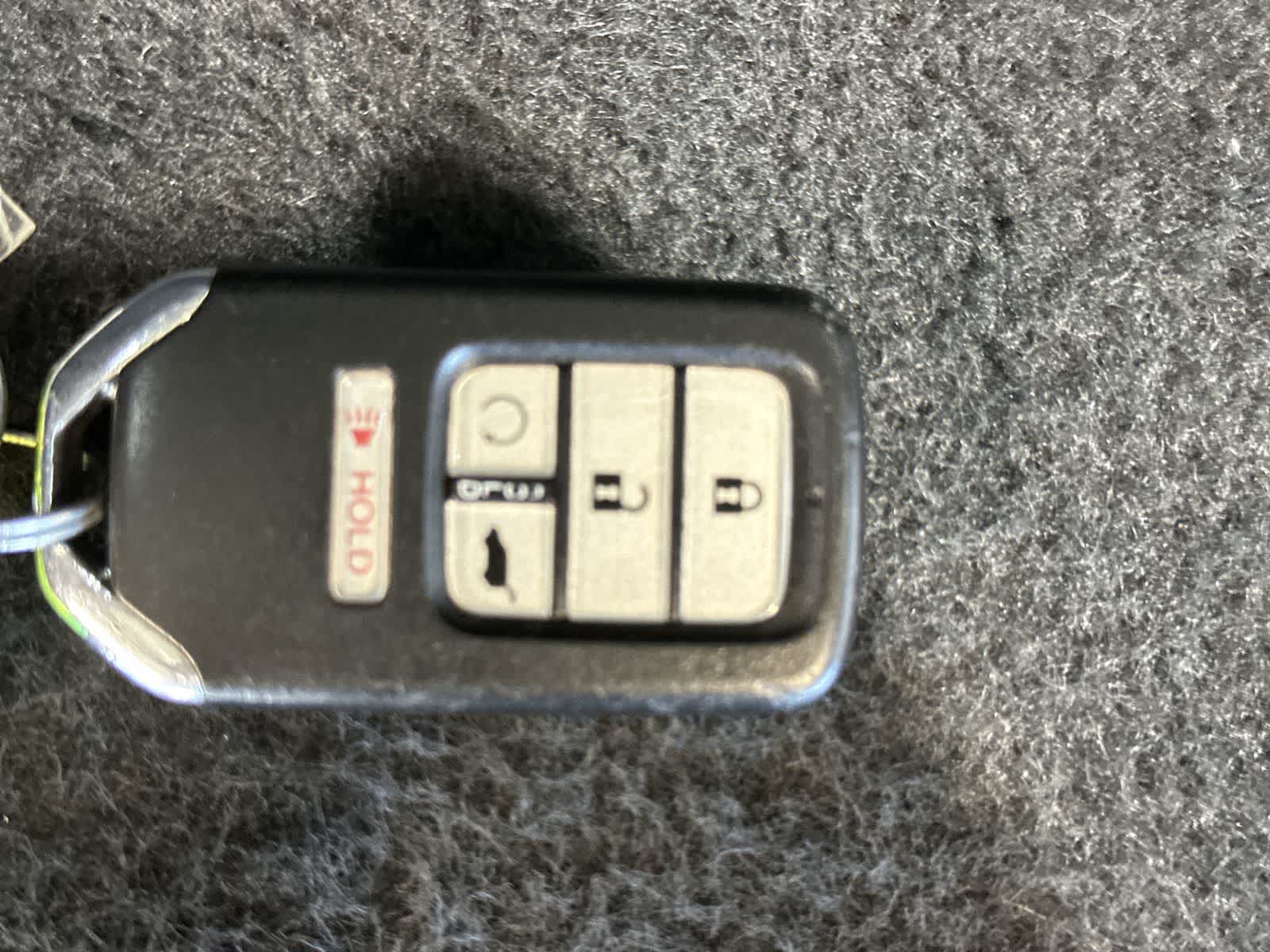 Thumbnail: 2017 Honda Pilot - 32