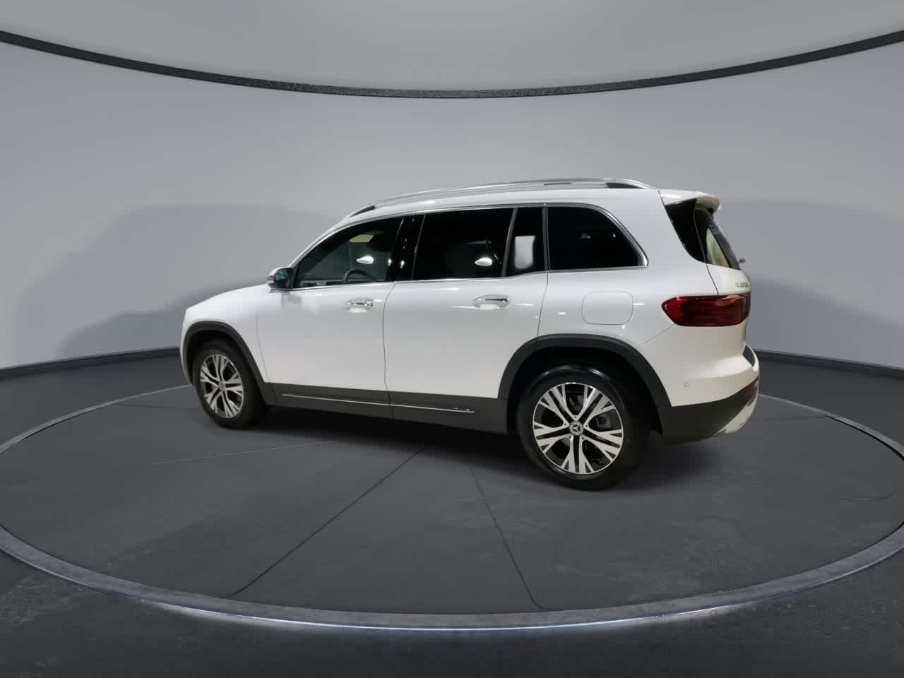 Thumbnail: 2025 Mercedes-Benz GLB - 7