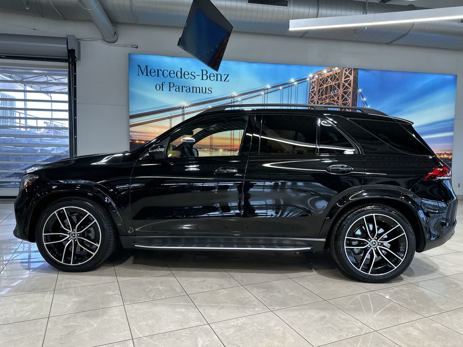 Thumbnail: 2021 Mercedes-Benz GLE - 15